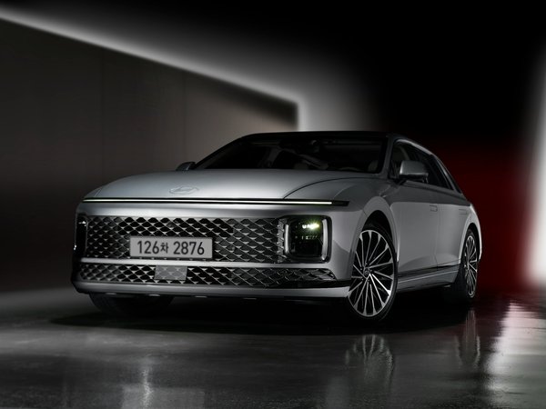 What Are the Latest Innovations in AI for Enhancing UK Automotive Safety?